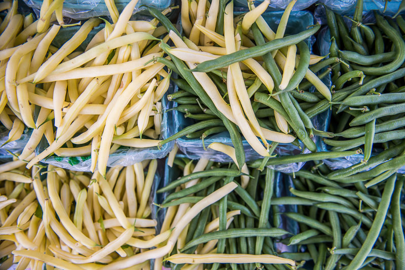 yellow and green long green beans